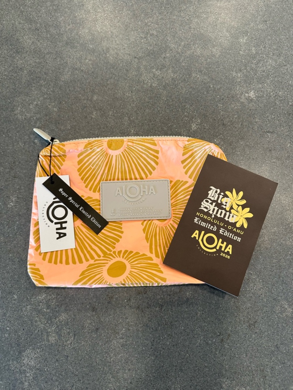 ALOHA COLLECTION SUPER SPECIAL LIMITED EDITION SMALL SIZE POUCH